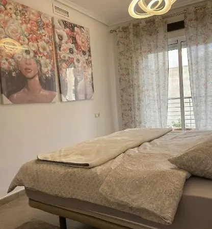Moderne Im Stadtzentrum Torrovieja トレビエハ